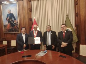 El presidente de ALEPH, Jorge Santiago Barnés, reconocido en el&hellip;